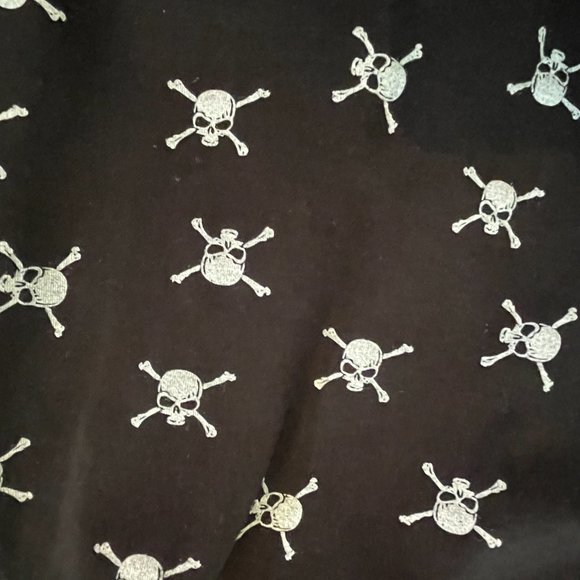 Dex Black Tunic top with skulls pattern - Size Medium - Picture 3 of 9